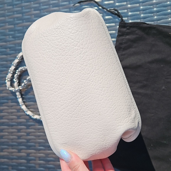 CHANEL Reissue Pink Caviar Leather Silver Turnlock Chain Crossbody Bag - Picture 4 of 10